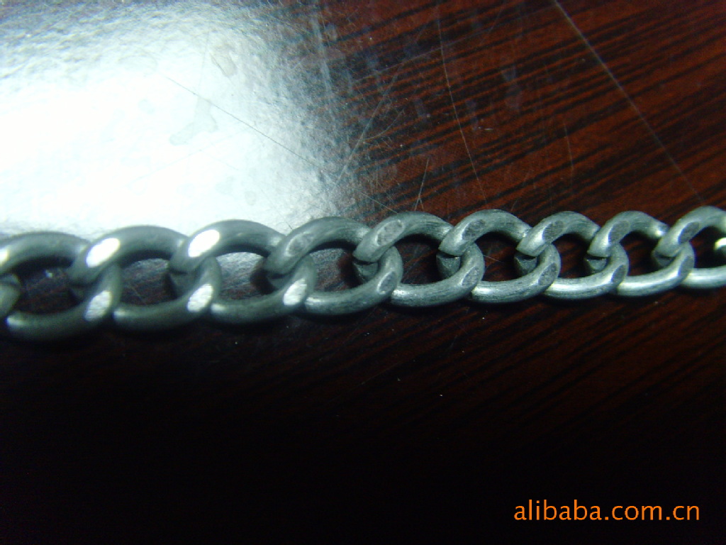 小机场要配备维修加油设施