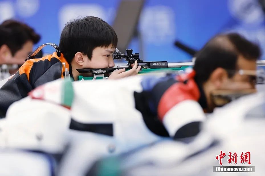 四位00后射击新星黄雨婷、韩佳予、盛李豪、杜林