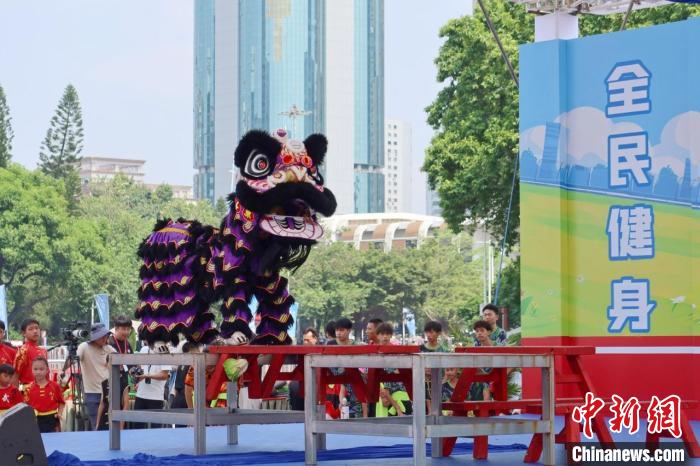 广州全民健身日活动点燃运动热情 多样项目吸引
