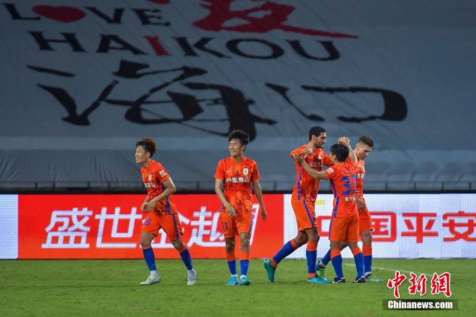 戴琳直播涉赌风波引争议 中国足球负面缠身