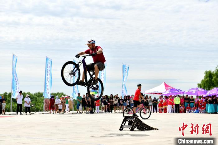 沈阳全民健身日活动燃动铁西区 多元健身项目展