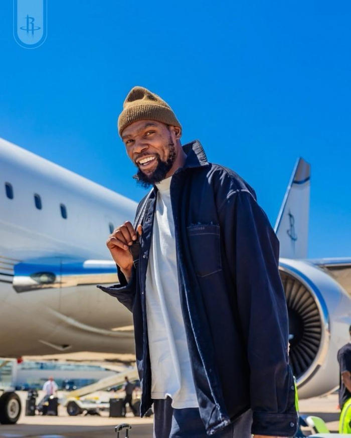 杜兰特10助攻引爆火箭队进攻效率，转型组织前锋