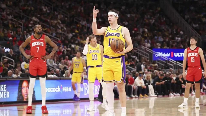 湖人核心里夫斯或拒绝执行球员选项 参考兰德尔