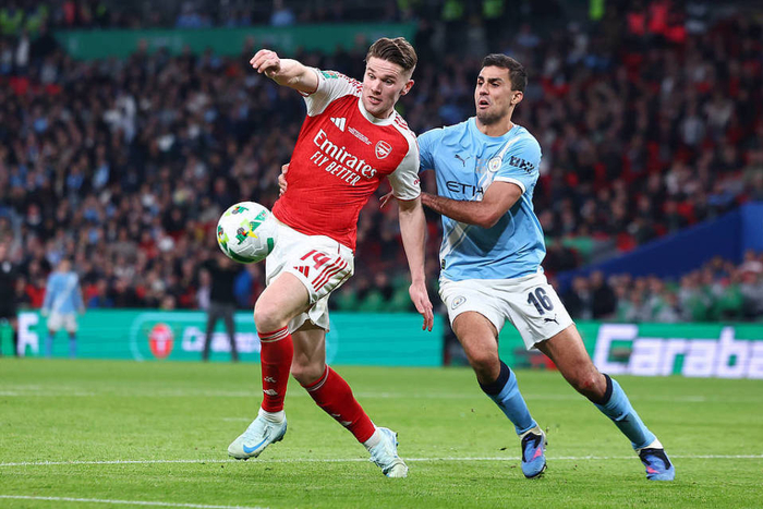 罗德里公开示好皇马：西甲豪门召唤 金球先生愿