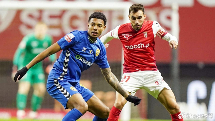 德甲双雄交锋：斯图加特主场迎战弗赖堡